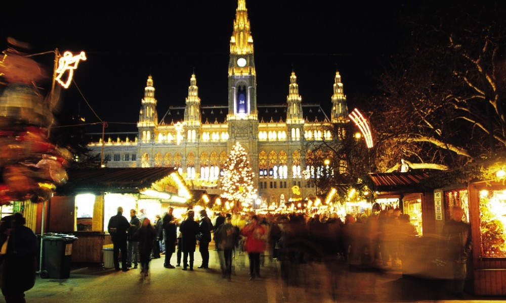 Christmas market Rathausplatz Vienna