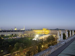 Blick auf die Hofburg, Heldenplatz Copyright: Wien Tourismus/Christian Stemper